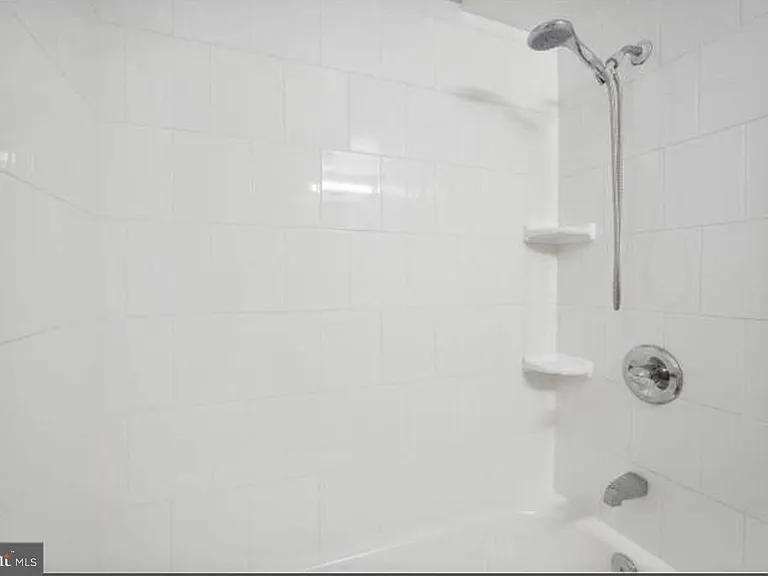 1723 Gales Pl NE #2 — Photo 10