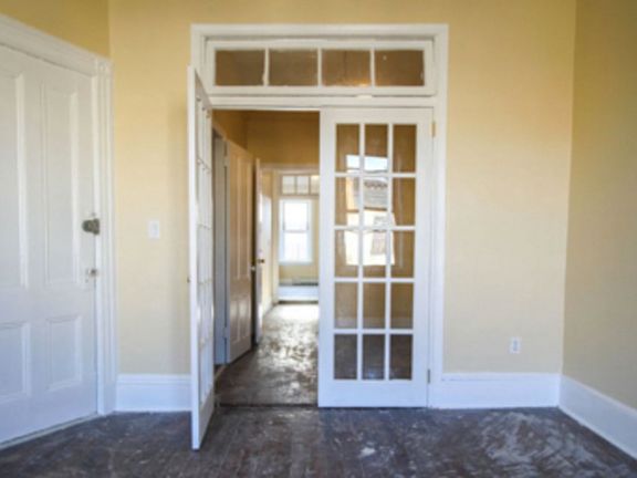 3rd image of 388 Woodbine St APT 3L