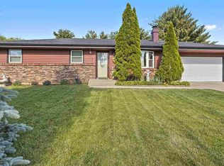 10569 Crimson Dr, Machesney Park, IL 61115