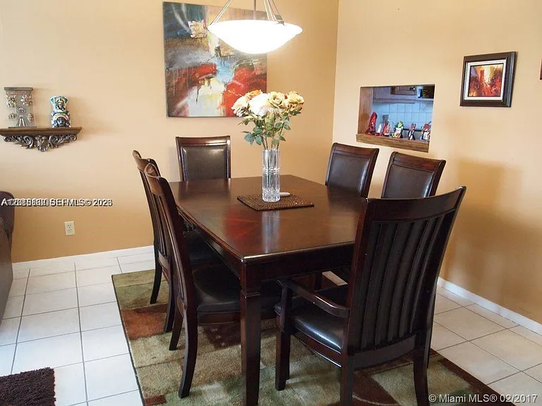 950 Hillcrest Dr #503 — Photo 10