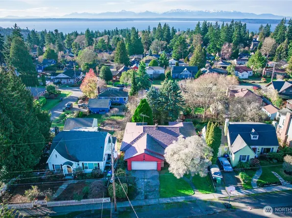 12009 Palatine Avenue N, Seattle, WA 98133