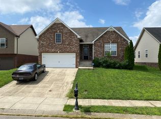 1410 Raven Rd, Clarksville, TN 37042