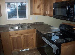 569 W Tiffany Town Dr, Midvale, UT 84047