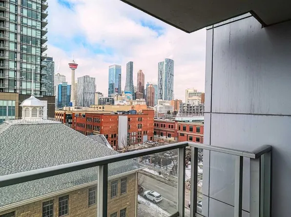 433 N 11th Ave SE #705, Calgary, AB T2G 0C7