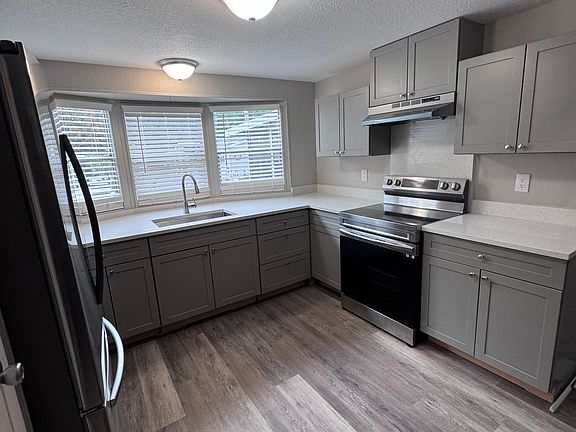 2nd image of 308 Mohawk Trl