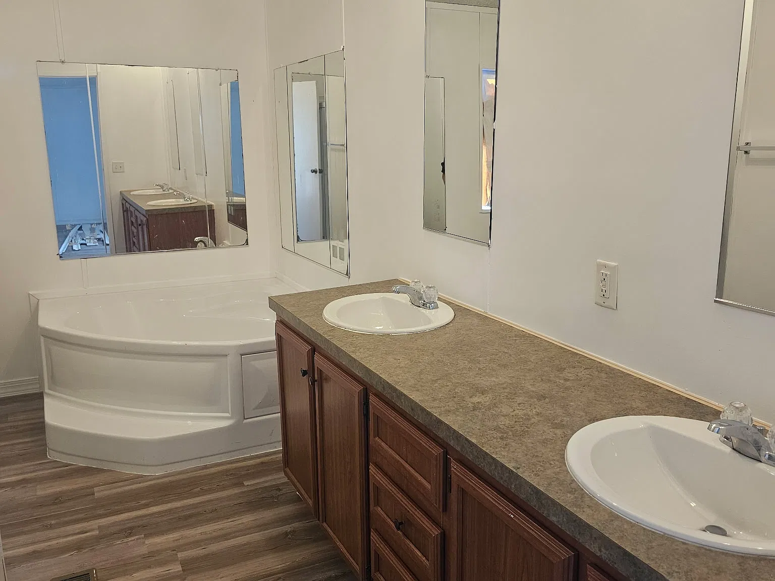 3 bed, 1484 sqft, $1,575 — Photo 4