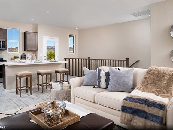 4th image of 902 Bronzite St Lot 11