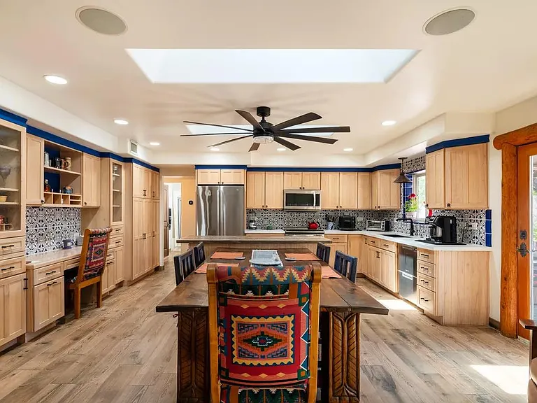 5312 E Ludlow Dr — Photo 15