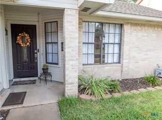 422 Kingwood Dr, Victoria, TX 77901