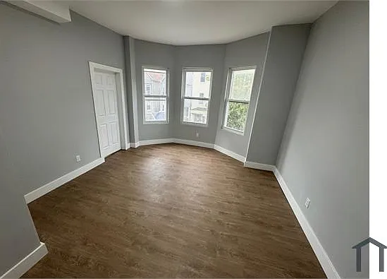 9 Williams St #2 — Photo 5