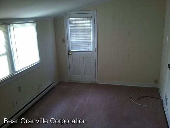 3rd image of 8407 Hood Dr