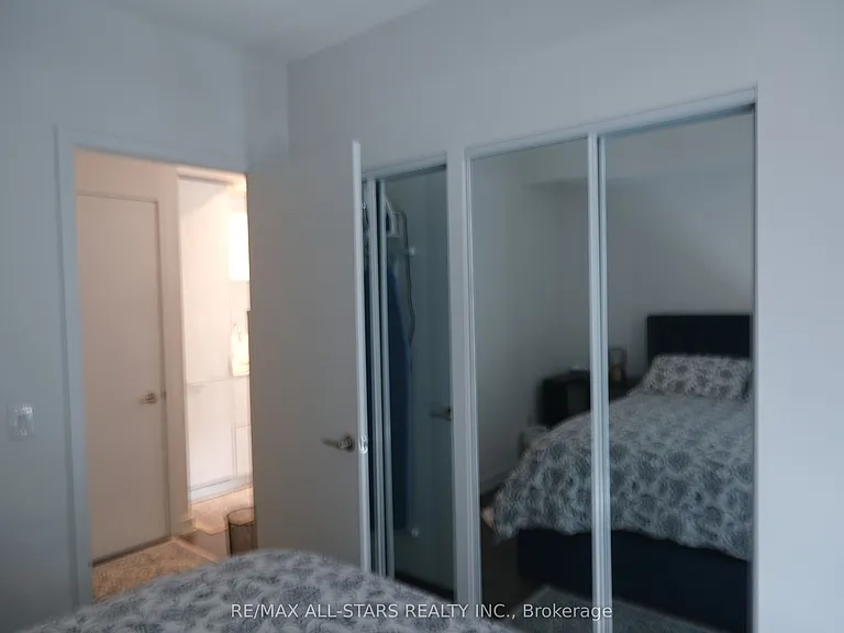 130 River St #1007 — Photo 12
