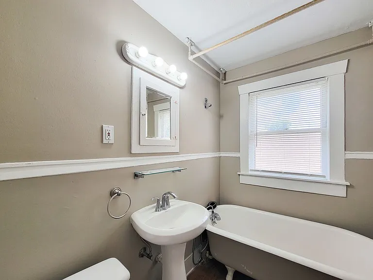 4634 Norhill Blvd — Photo 21