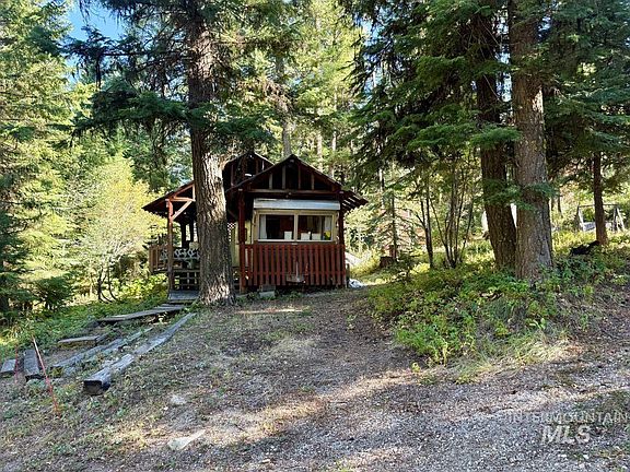 4th image of 427 Doriann Dr