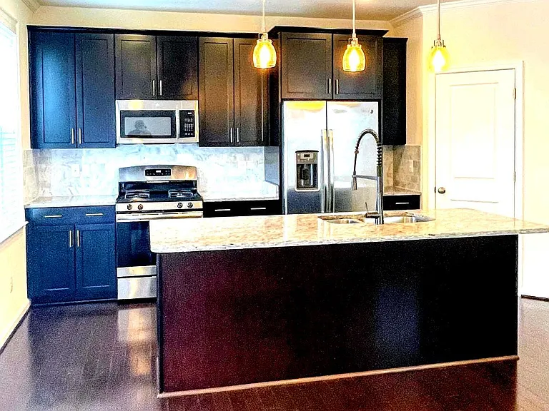 24558 Rosebay Ter — Photo 7