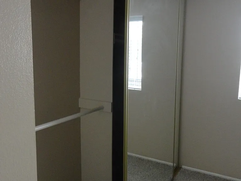 CLEV19 — Photo 8