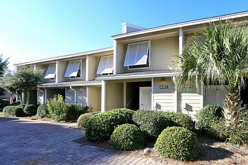 1st image of 627 Bayou Dr