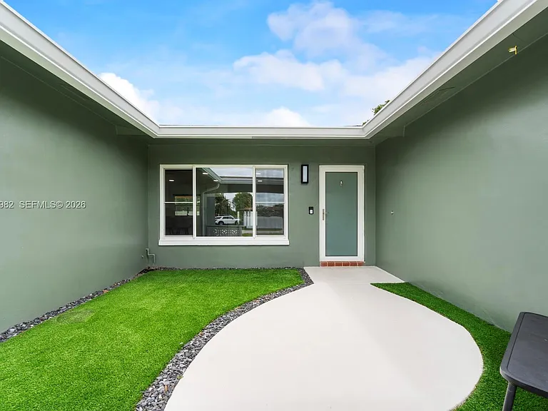 8951 NW 21st St — Photo 44