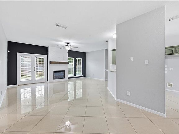 2nd image of 495 Moore Dr