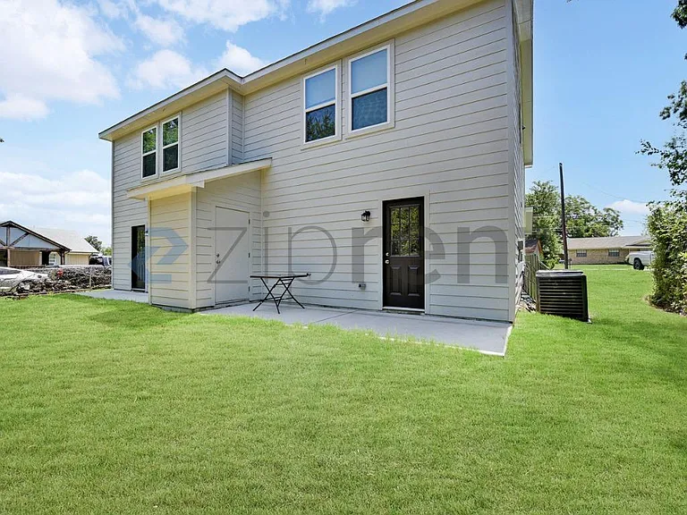 333 N Field St #A — Photo 4