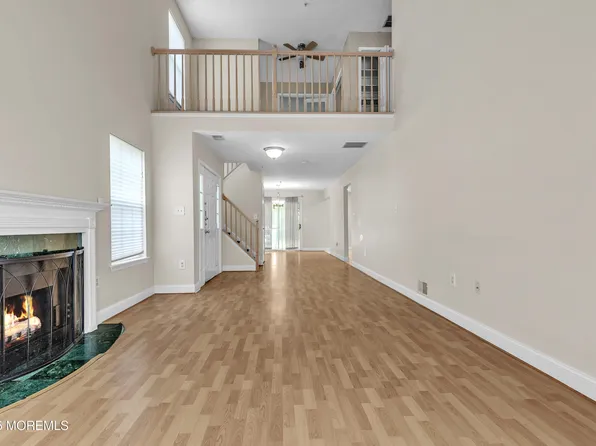 2106 Grassy Hollow Drive, Toms River, NJ 08755