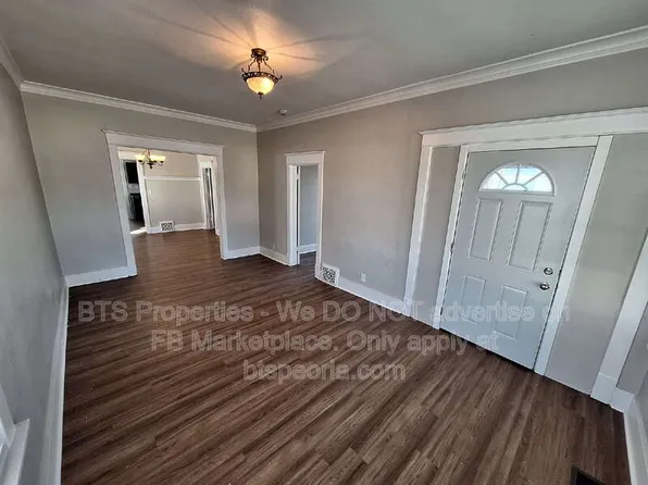 608 W Loucks Ave, Peoria, IL 61604