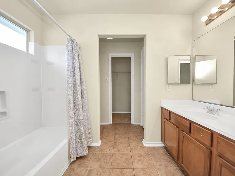 14423 Hillard Green Ln — Photo 23