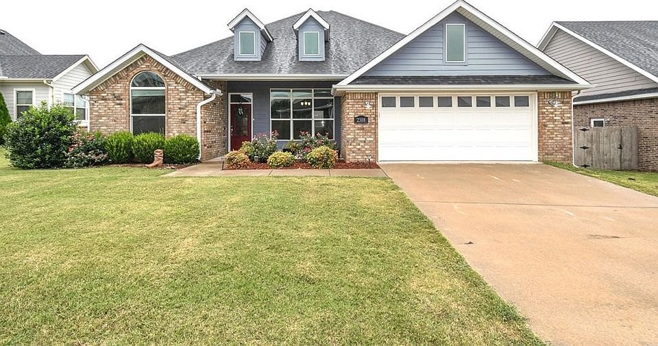 1st image of 2308 Brook Ln