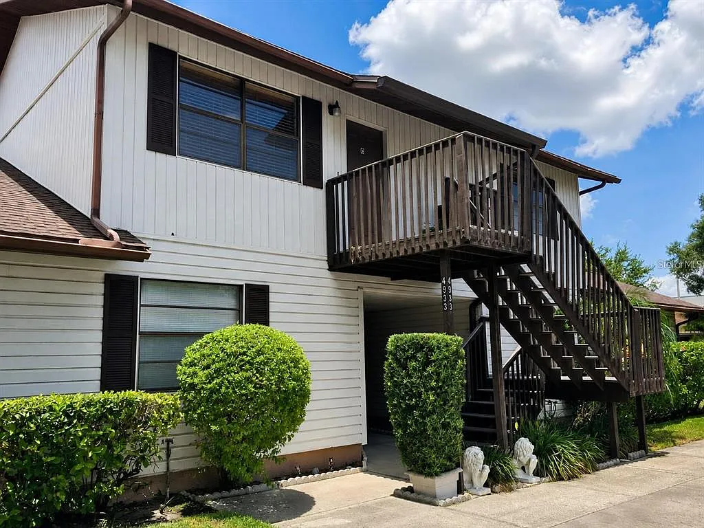 2 bed, 2.0 bath, 875 sqft, $1,650 — Photo 2