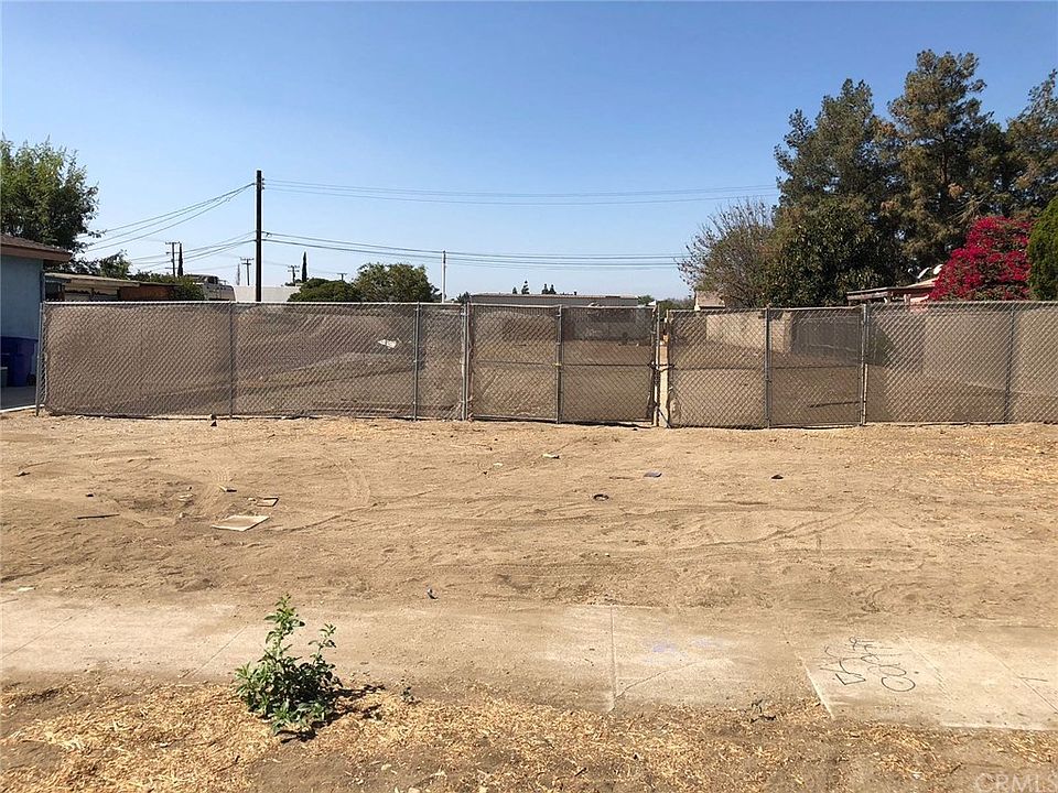 1st image of 8854 Cypress Ave