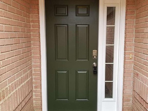 3rd image of 4327 Cedarview Ct