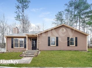 324 Chimney Trace Dr, Winder, GA 30680