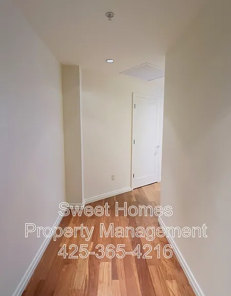 500 106th Ave NE #2207 — Photo 16