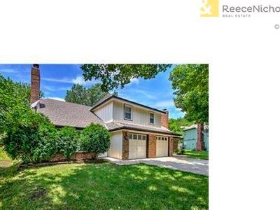 741 S Avalon Cir, Olathe, KS, 66062