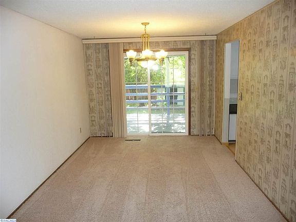 5th image of 419 Spengler St