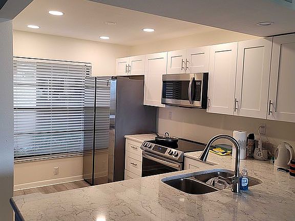3rd image of 6177 Sun Blvd APT 113