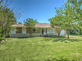 1103 Edgewood Dr, Bryan, TX 77801