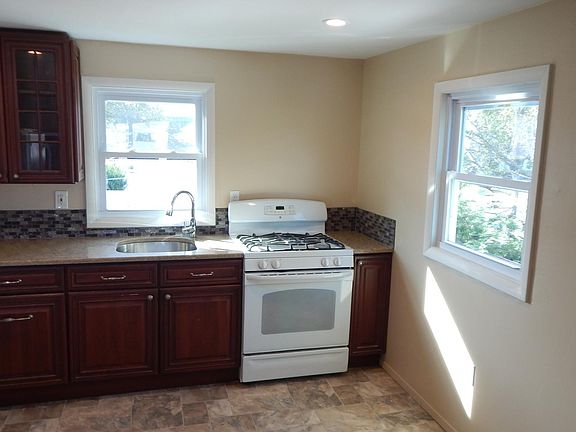 2nd image of 56 E Harrison Ave