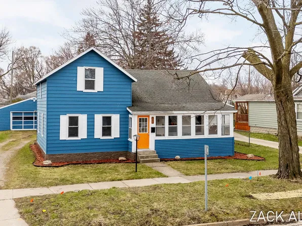 520 Monroe Ave, Grand Haven, MI 49417