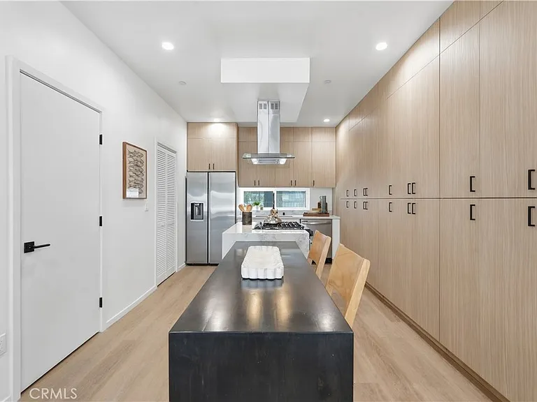 1428 S Cloverdale Ave — Photo 21