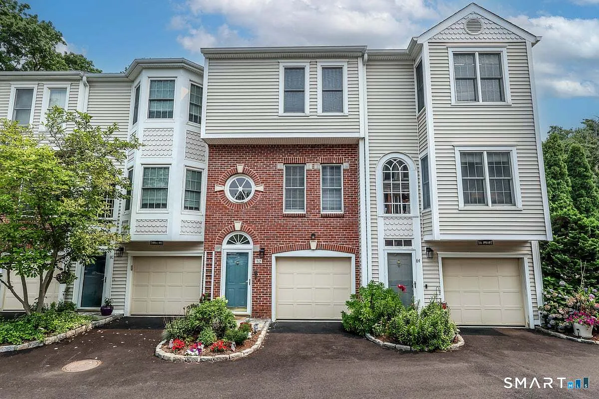 2 bed, 2.5 bath, 1727 sqft, $4,600 — Photo 4