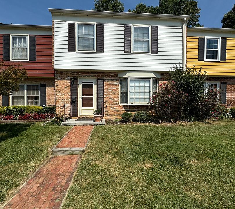1st image of 2716 Newton Ct