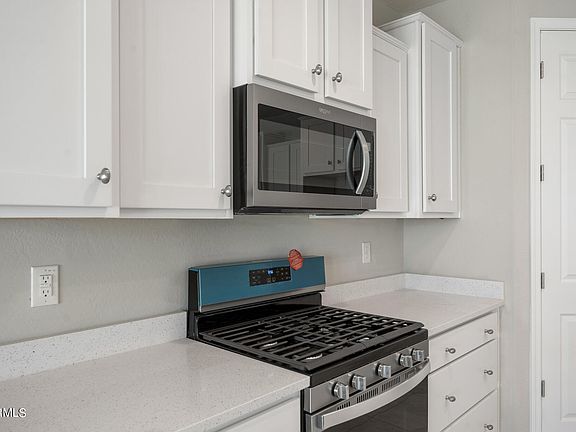 5th image of 4054 N COTTONWOOD Drive