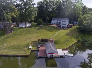 25 S Hazel Dell Ln, Springfield, IL 62712