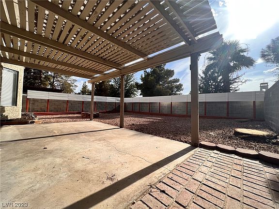4th image of 1125 S Christy Ln