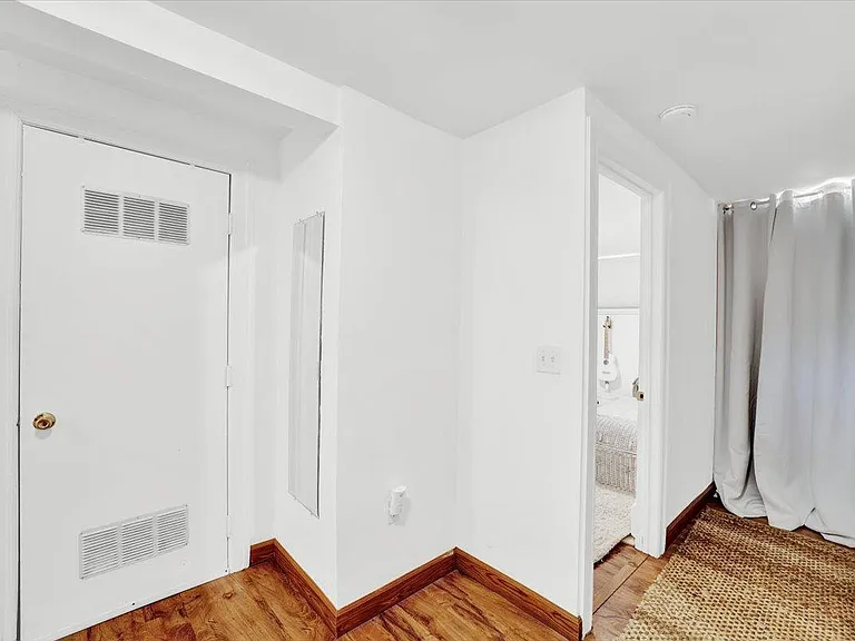 273 5th St #1 — Photo 8