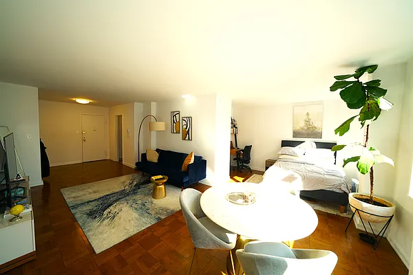 Rented by Corcoran | media 4