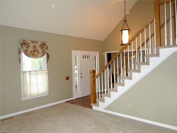 4th image of 2648 Christopher Farms Dr