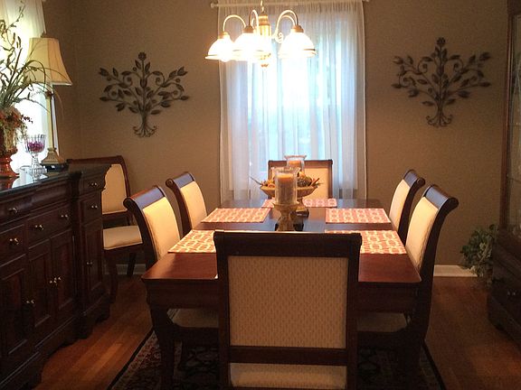 Formal dining room