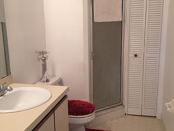 3rd image of 109 Laurel Cove Way